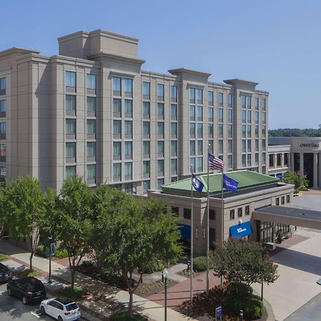 Hilton Garden Inn Virginia Beach Town Center Bagian luar foto