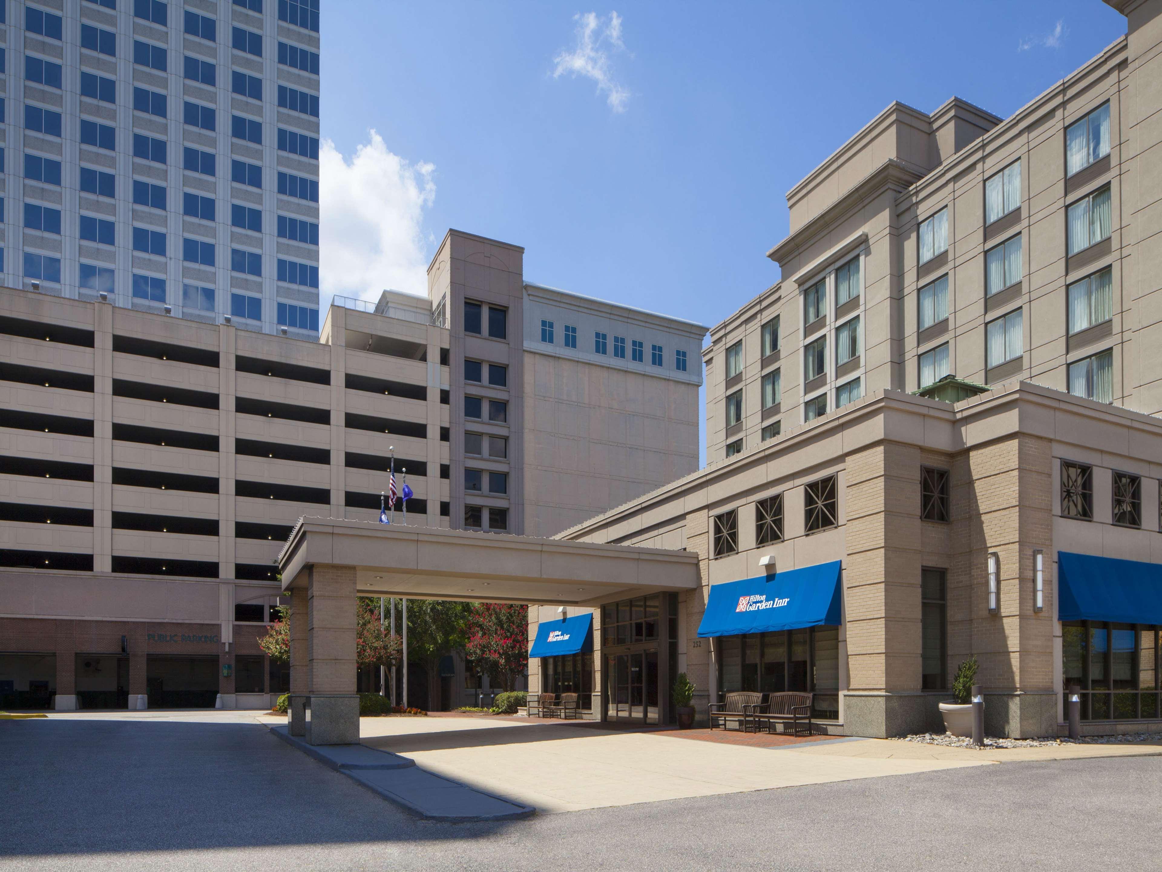 Hilton Garden Inn Virginia Beach Town Center Bagian luar foto