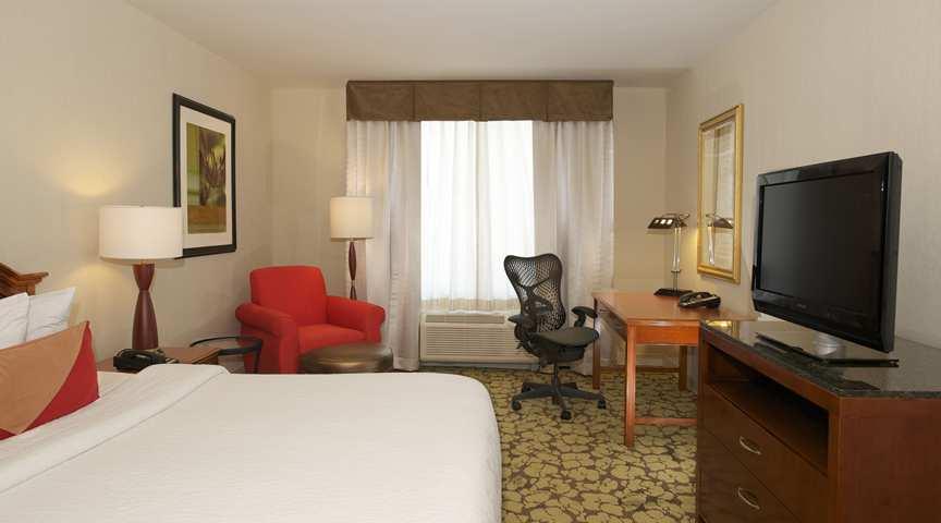 Hilton Garden Inn Virginia Beach Town Center Ruang foto